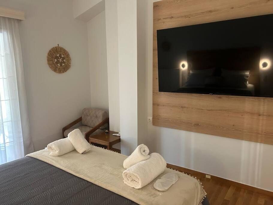 Theodora Suite Smart Key Box By Project 86 Ike Agrinio Extérieur photo